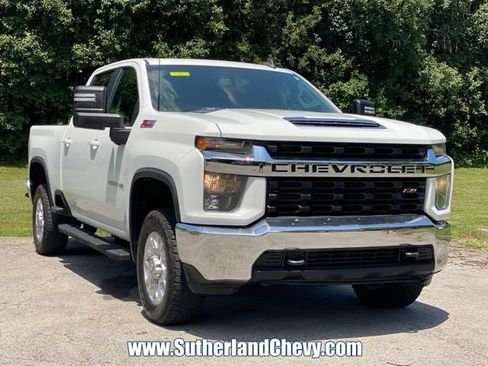 Used 2020 Chevrolet Silverado 2500 LT w/ Z71 Off-Road Package AWD/4WD image 9