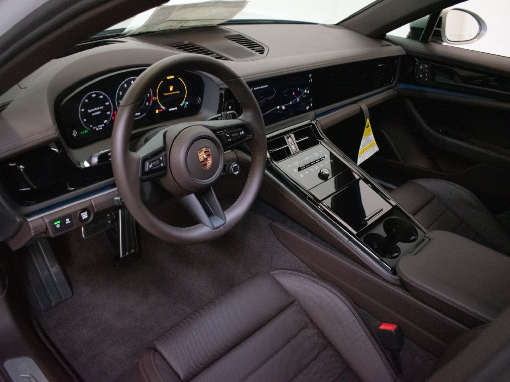 New 2026 Porsche Panamera image 4