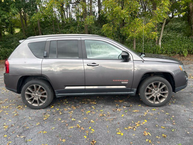 Used 2016 Jeep Compass 75th Anniversary w/ Power Value Group AWD/4WD image 2