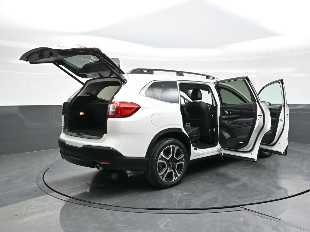Used 2023 Subaru Ascent Limited AWD/4WD image 45