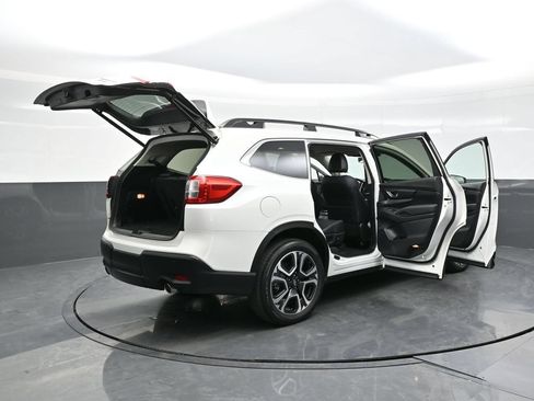 Used 2023 Subaru Ascent Limited AWD/4WD image 45
