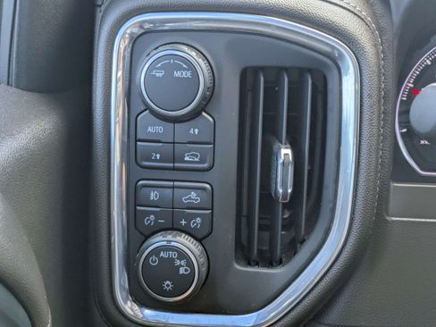 Used 2021 Chevrolet Silverado 1500 RST w/ Bed Protection Package AWD/4WD image 29