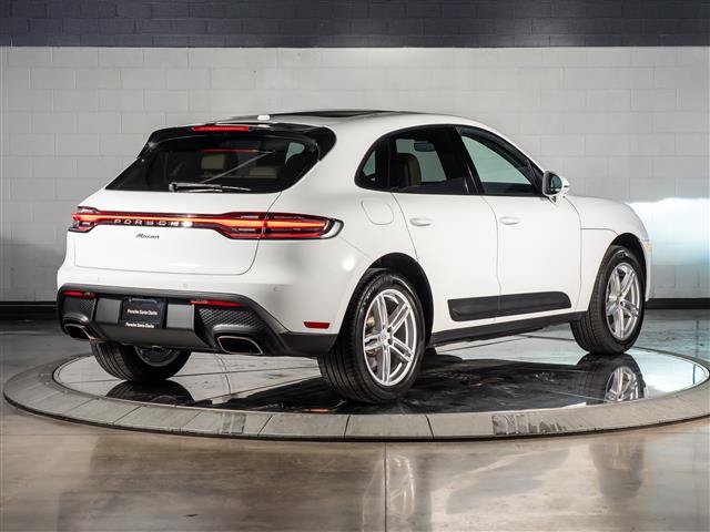 Used 2026 Porsche Macan AWD/4WD image 9