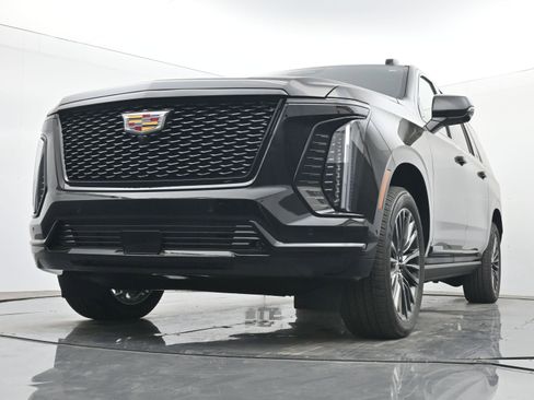 New 2026 Cadillac Escalade ESV Platinum Sport AWD/4WD image 15
