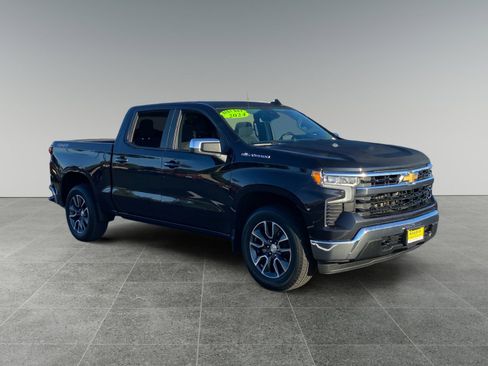 Used 2024 Chevrolet Silverado 1500 LT image 7