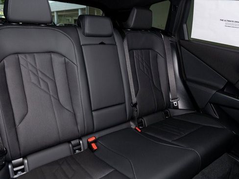 Used 2026 BMW X3 xDrive30 w/ Premium Package image 34