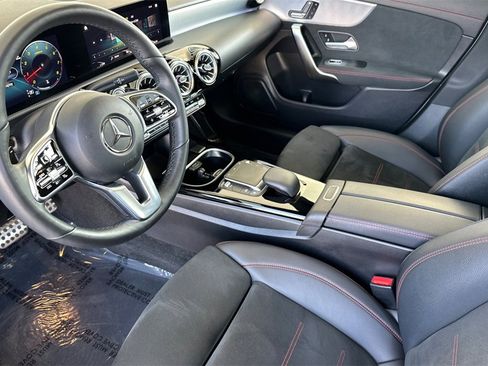 Used 2023 Mercedes-Benz CLA 250 image 12