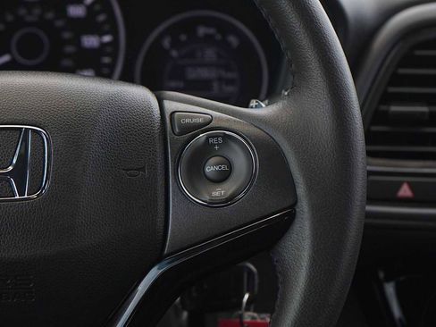 Used 2022 Honda HR-V Sport image 18