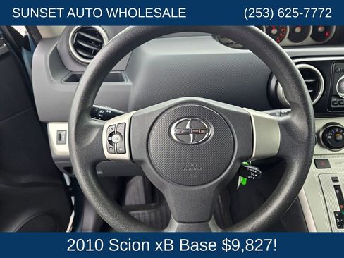 Used 2010 Scion xB FWD image 24