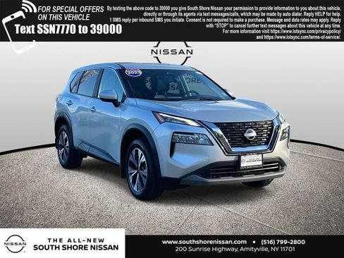 Used 2023 Nissan Rogue SV image 1
