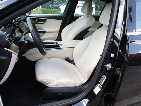 Used 2023 Mercedes-Benz C 300 4MATIC Sedan image 18