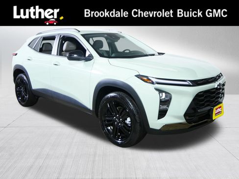 Used 2025 Chevrolet Trax ACTIV w/ Driver Confidence Package FWD image 1