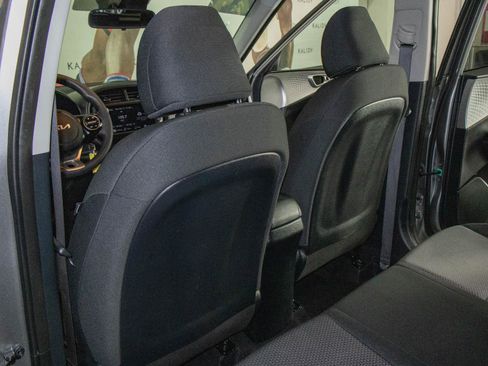 Used 2024 Kia Soul LX w/ Option Group 015 image 9