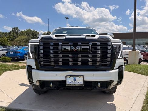 Used 2025 GMC Sierra 3500 Denali Ultimate w/ Snow Plow Prep/Camper Package AWD/4WD image 15