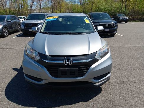 Used 2018 Honda HR-V LX image 8