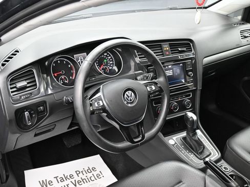 Used 2021 Volkswagen Golf 4-Door image 18