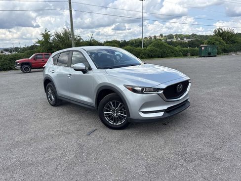 Used 2019 MAZDA CX-5 Touring FWD image 1