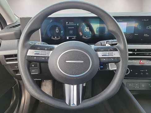 Used 2025 Hyundai Sonata SEL FWD image 19