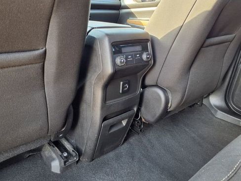 Used 2018 GMC Acadia SLE FWD image 21