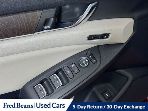 Used 2021 Honda Accord EX-L image 18