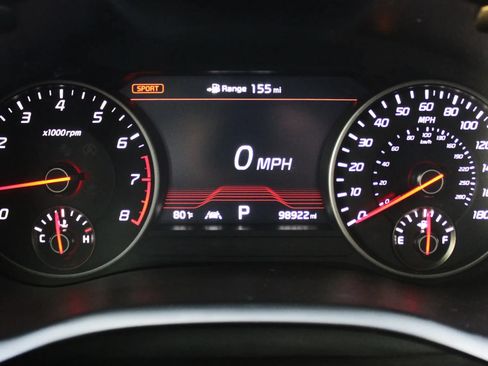 Used 2018 Kia Stinger GT2 RWD image 13