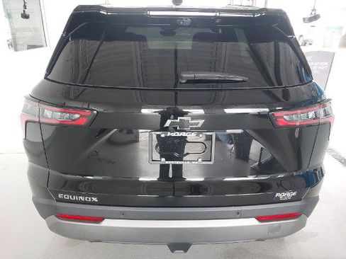New 2026 Chevrolet Equinox LT w/ Convenience Package II FWD image 33
