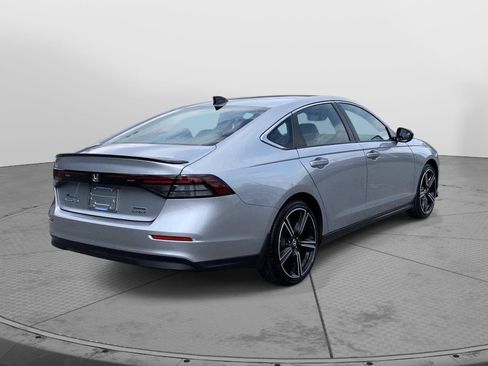 Certified 2025 Honda Accord Sport image 3