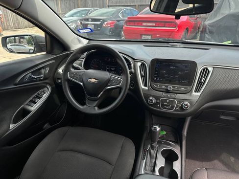 Used 2019 Chevrolet Malibu LS FWD image 11