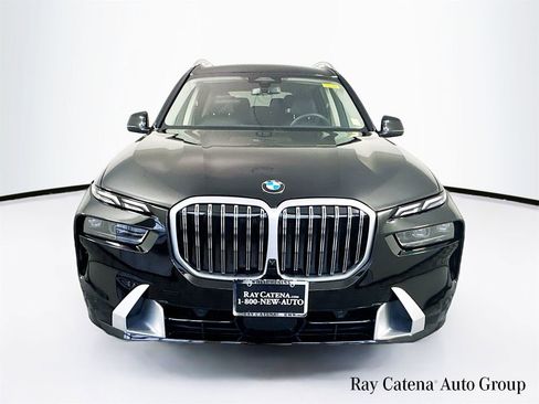 Certified 2023 BMW X7 xDrive40i w/ Executive Package AWD/4WD image 2