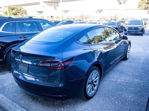 Used 2023 Tesla Model 3 Standard Range image 8