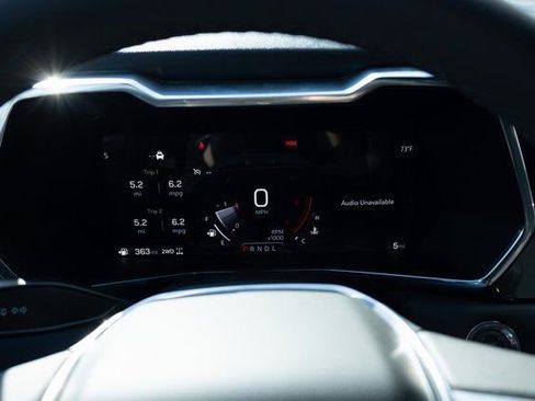 New 2026 GMC Canyon Elevation w/ Convenience Package image 14