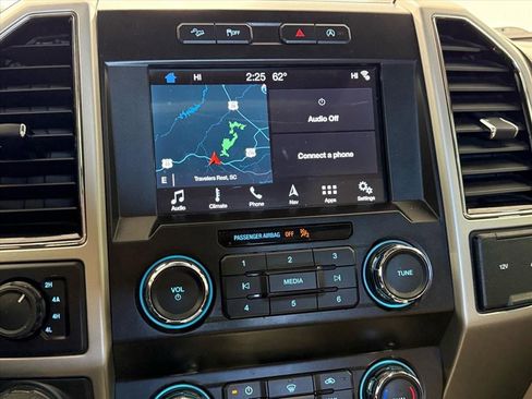 Used 2019 Ford F150 Lariat image 22