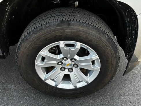 Used 2022 Chevrolet Colorado LT w/ Fleet Safety Package image 14