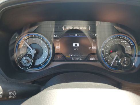 Used 2021 RAM 1500 Limited AWD/4WD image 23
