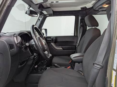 Used 2016 Jeep Wrangler Unlimited Sport AWD/4WD image 14