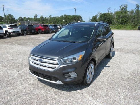 Used 2019 Ford Escape Titanium FWD image 2