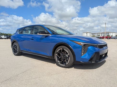 New 2026 Kia K4 GT-Line FWD image 2