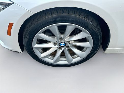 Used 2018 BMW 320i xDrive Sedan AWD/4WD image 11