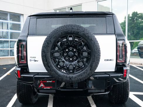 Used 2025 GMC Hummer EV 2X AWD/4WD image 9