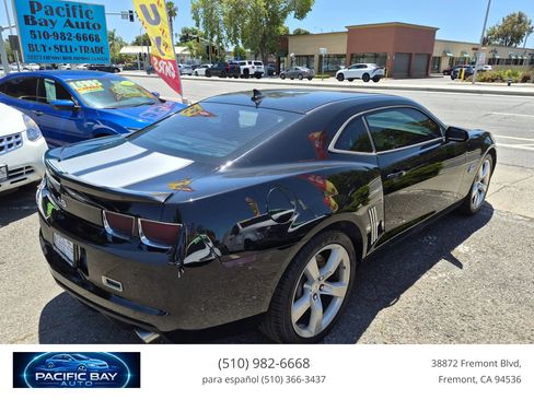 Used 2010 Chevrolet Camaro SS RWD image 7