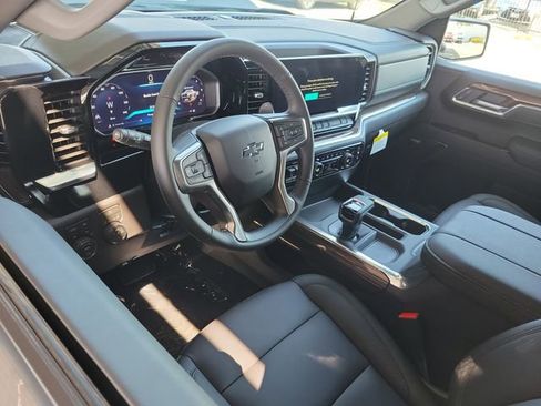 New 2026 Chevrolet Silverado 1500 LT Trail Boss w/ Convenience Package II AWD/4WD image 6