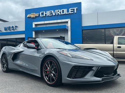 Used 2024 Chevrolet Corvette Stingray Coupe w/ 1LT RWD image 29