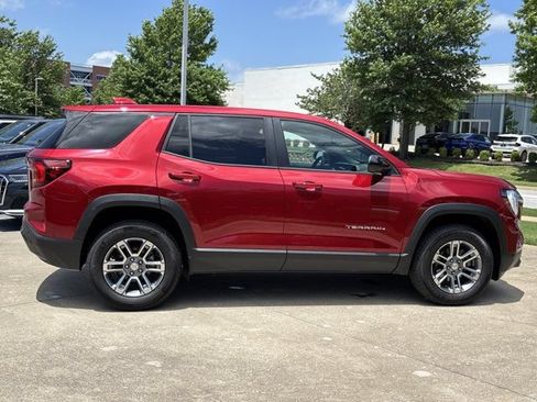 Used 2026 GMC Terrain Elevation w/ Technology Package II AWD/4WD image 2