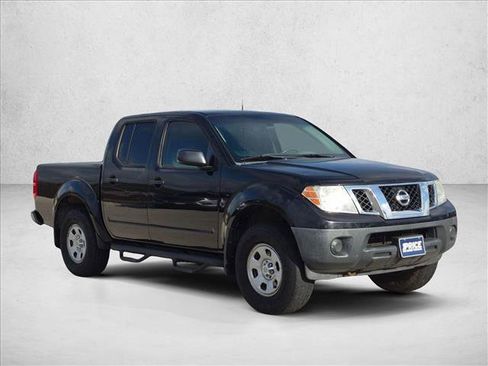 Used 2018 Nissan Frontier S AWD/4WD image 3
