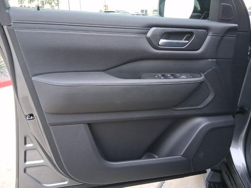 New 2026 Nissan Armada SV image 21