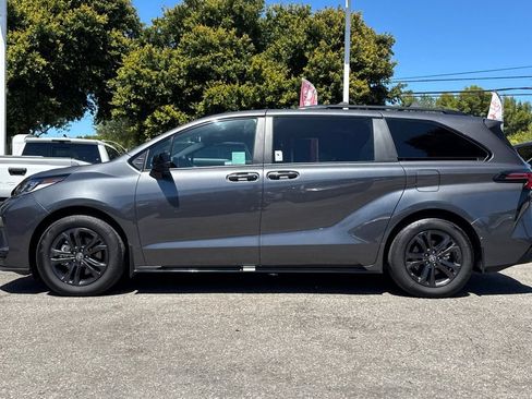 Certified 2025 Toyota Sienna XSE w/ XSE Plus Package AWD/4WD image 6