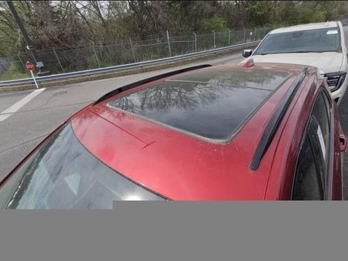 Used 2024 Cadillac XT4 Sport FWD image 7