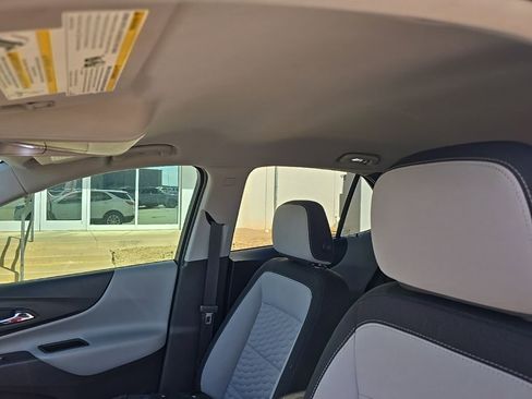 Used 2020 Chevrolet Equinox LS w/ LS Convenience Package image 7