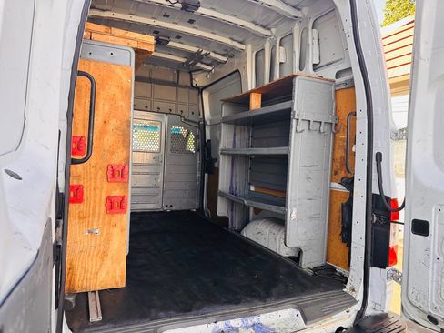 Used 2018 Nissan NV 3500 SV image 14