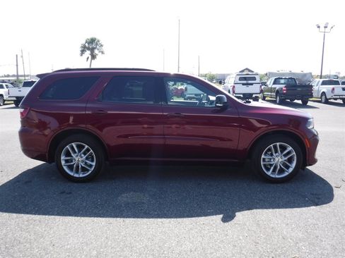 Used 2024 Dodge Durango GT image 3